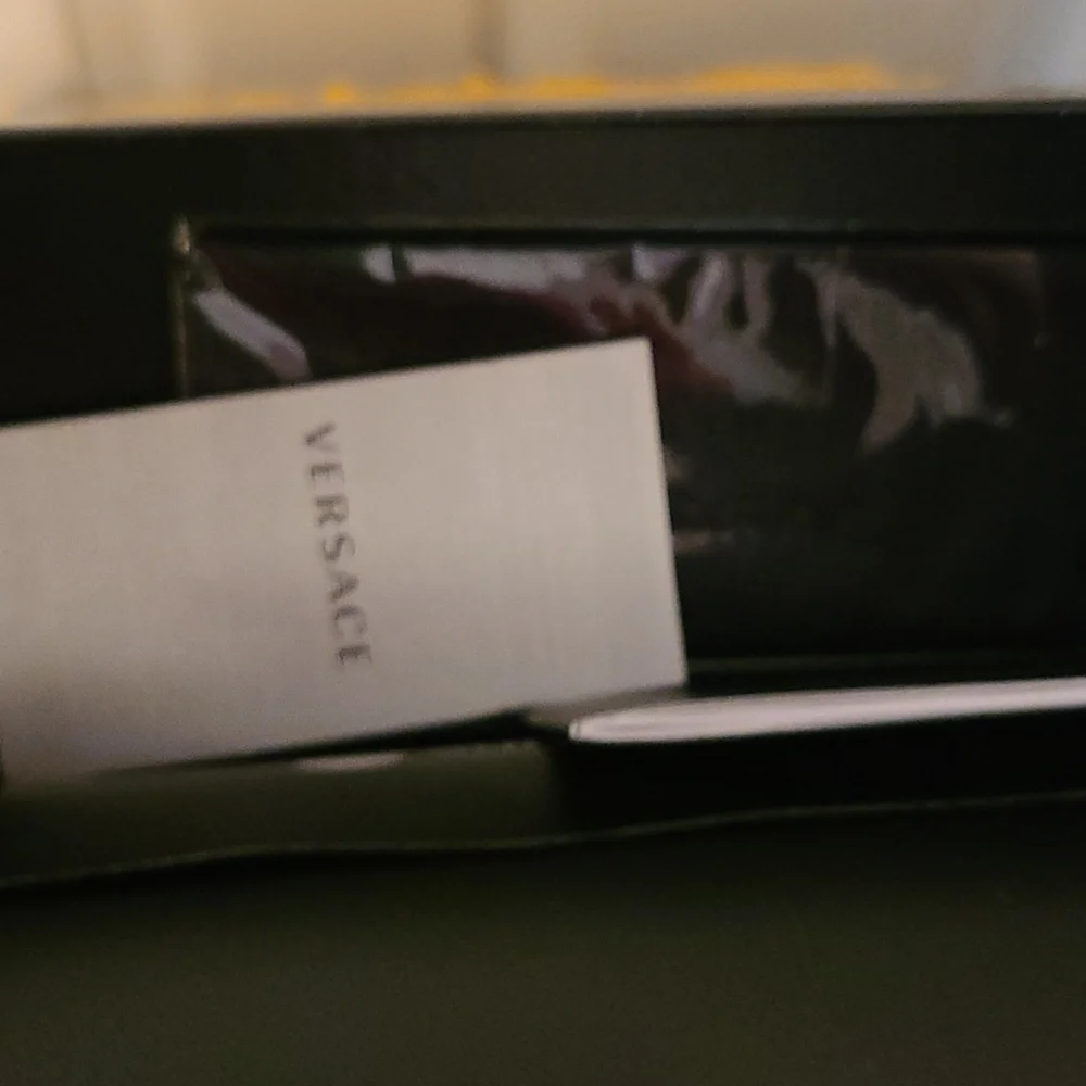 Versace Sunglasses - Picture 4 of 7
